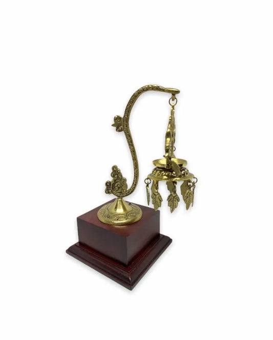 Hanging Panas Gift Stand