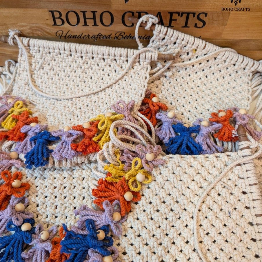 Macramé Wall Hanging: Boho Flowers and Wooden Beads - Photo & Jewelry Holder Cotton