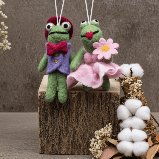 Wool Felt Frog Couple (Bride & Groom) Christmas Ornament – Handmade in Nepal (Single/Pair/Set of 5)namaste artisans